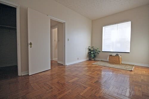 Indianapolis Apartment: 3601 N. Meridian Street
