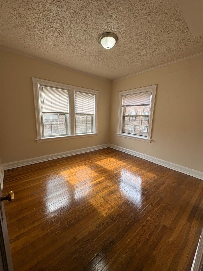 INDIANAPOLIS Apartment: 3726 N MERIDIAN STREET