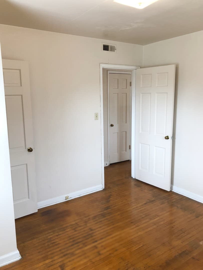 INDIANAPOLIS Apartment: 4525 Indianola Ave.