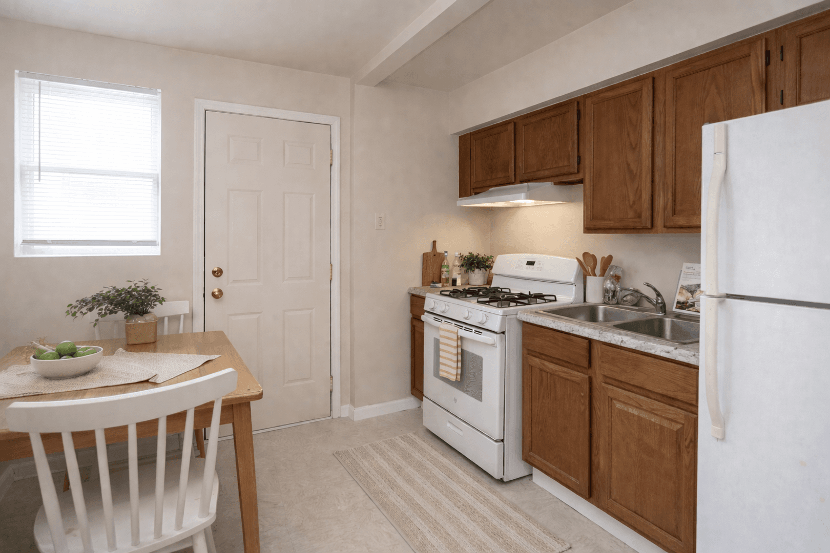 INDIANAPOLIS Apartment: 2471 S DAWSON STREET