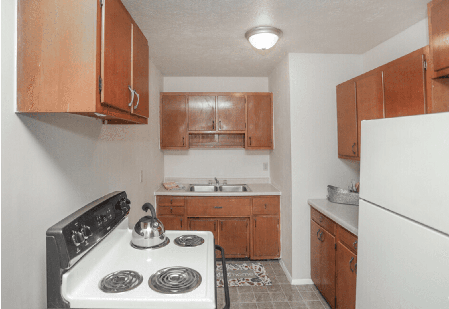INDIANAPOLIS Apartment: 7155 EAST 21ST STREET