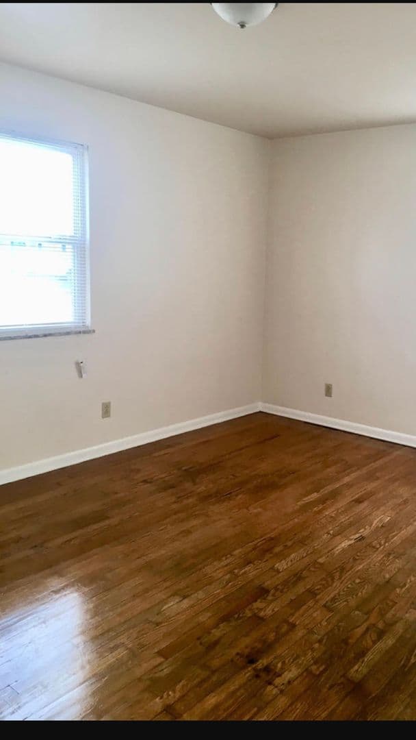 INDIANAPOLIS Apartment: 920 E MARKWOOD AVENUE