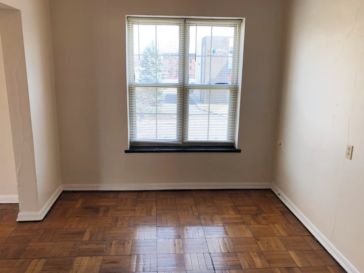 INDIANAPOLIS Apartment: 3720 N. MERIDIAN STREET, BAUER