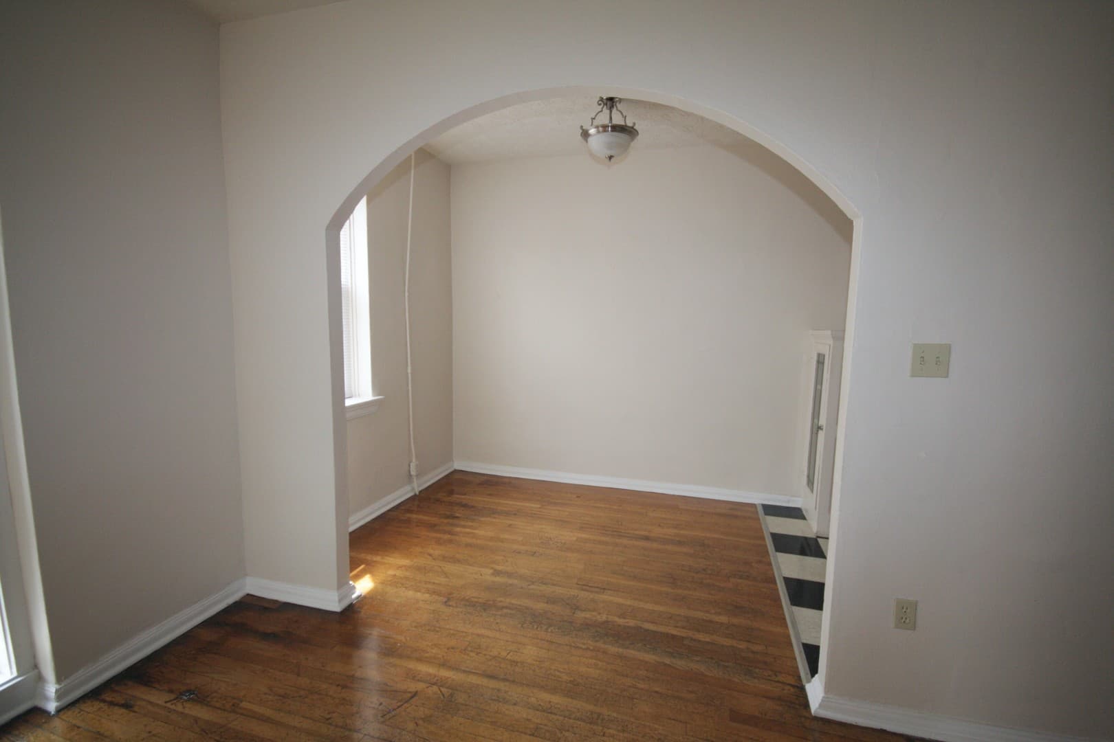 INDIANAPOLIS Apartment: 3536 N MERIDIAN STREET
