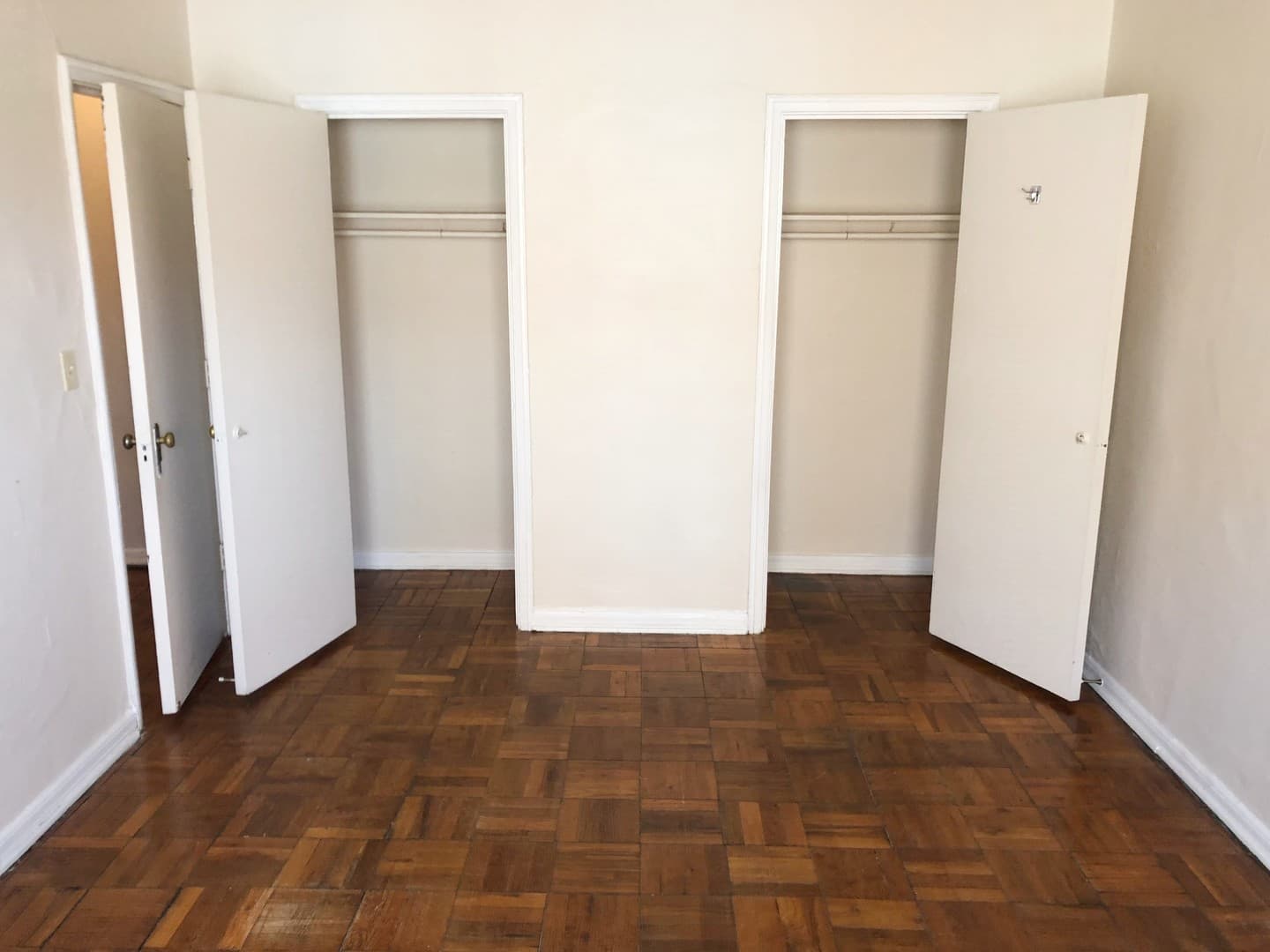 INDIANAPOLIS Apartment: 3720 N. MERIDIAN STREET, BAUER
