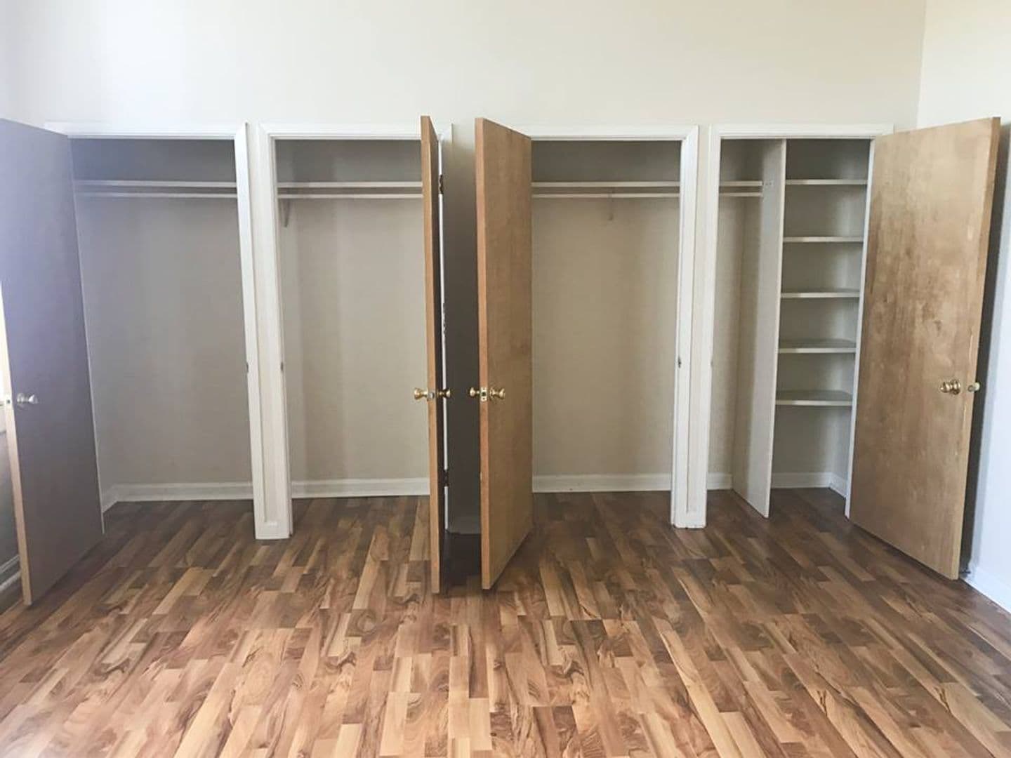 INDIANAPOLIS Apartment: 1350 N MERIDIAN STREET