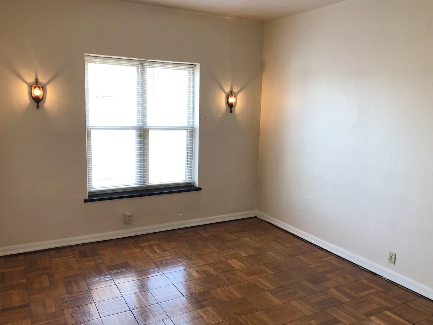 INDIANAPOLIS Apartment: 3720 N. MERIDIAN STREET, BAUER