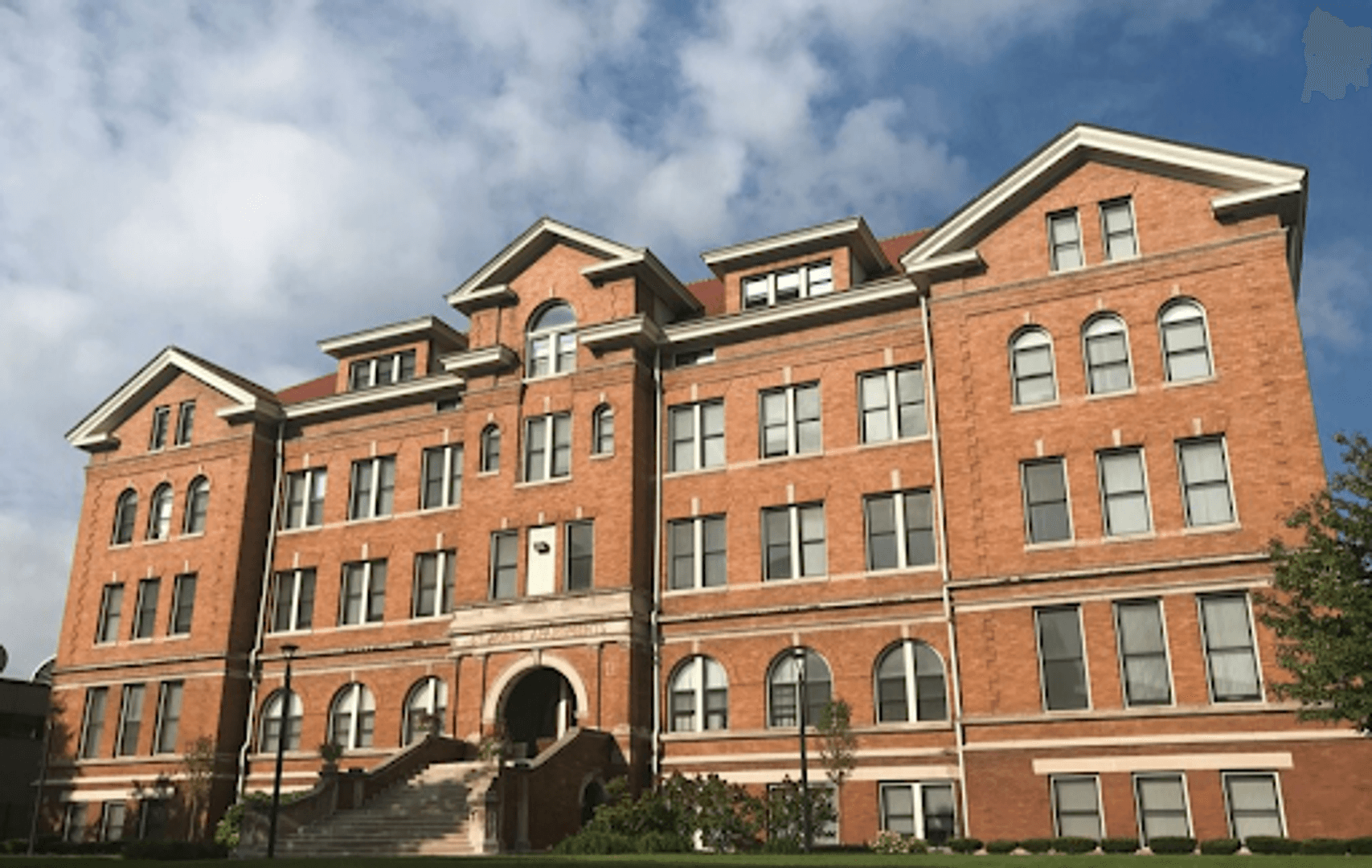 INDIANAPOLIS Apartment: 1350 N MERIDIAN STREET