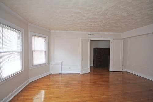 INDIANAPOLIS Apartment: 3540 N MERIDIAN STREET