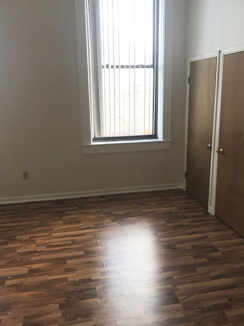 INDIANAPOLIS Apartment: 1350 N MERIDIAN STREET