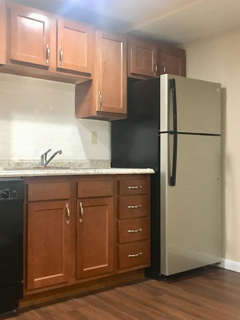 INDIANAPOLIS Apartment: 4525 Indianola Ave.