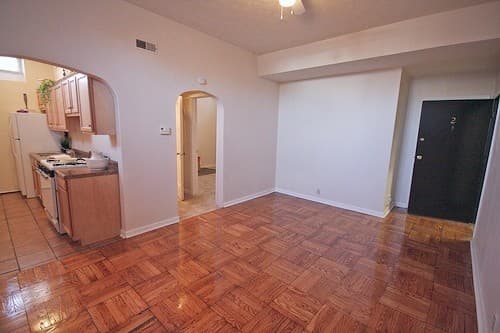 Indianapolis Apartment: 3601 N. Meridian Street