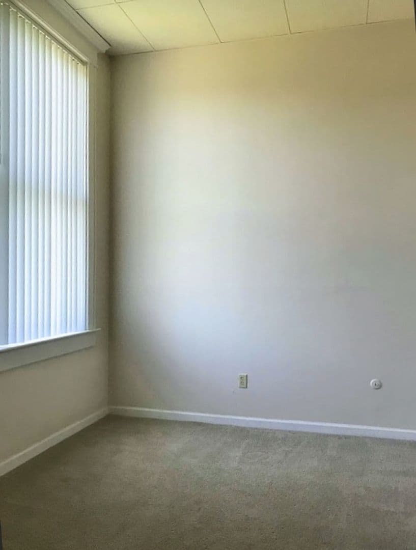 INDIANAPOLIS Apartment: 1350 N MERIDIAN STREET