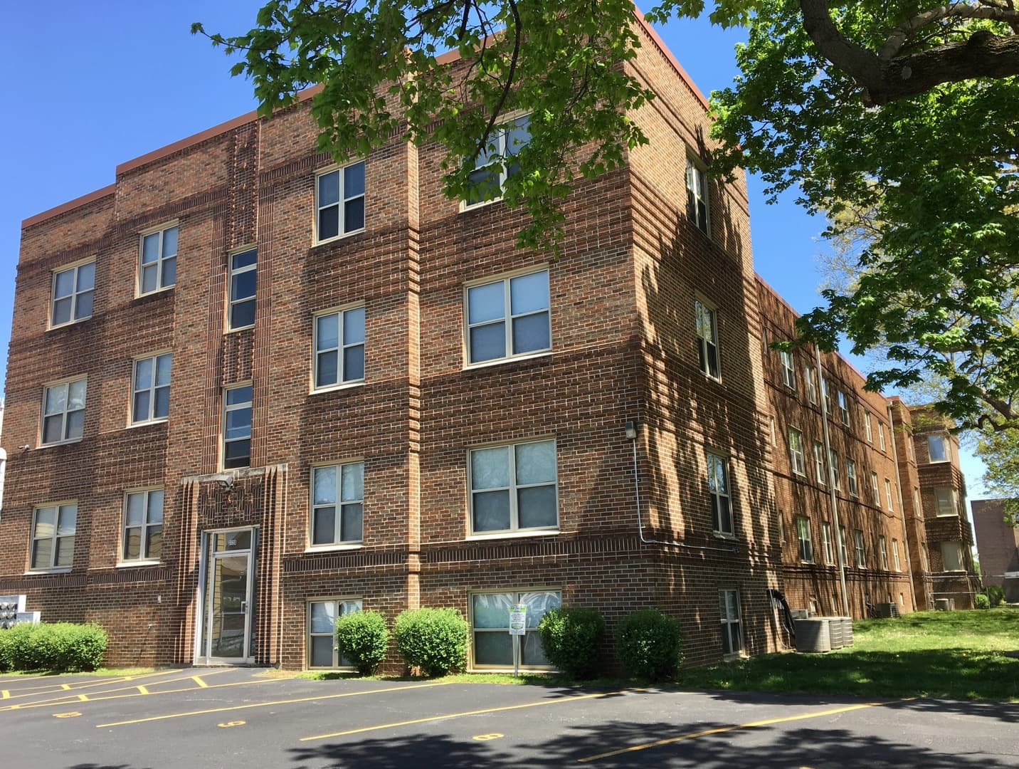 INDIANAPOLIS Apartment: 3720 N. MERIDIAN STREET, BAUER