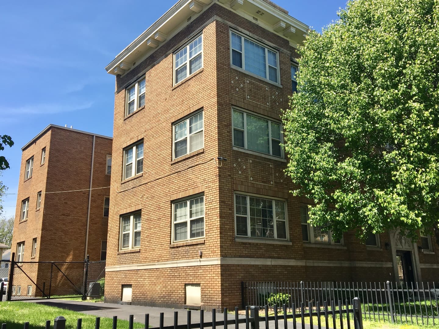 INDIANAPOLIS Apartment: 3726 N MERIDIAN STREET