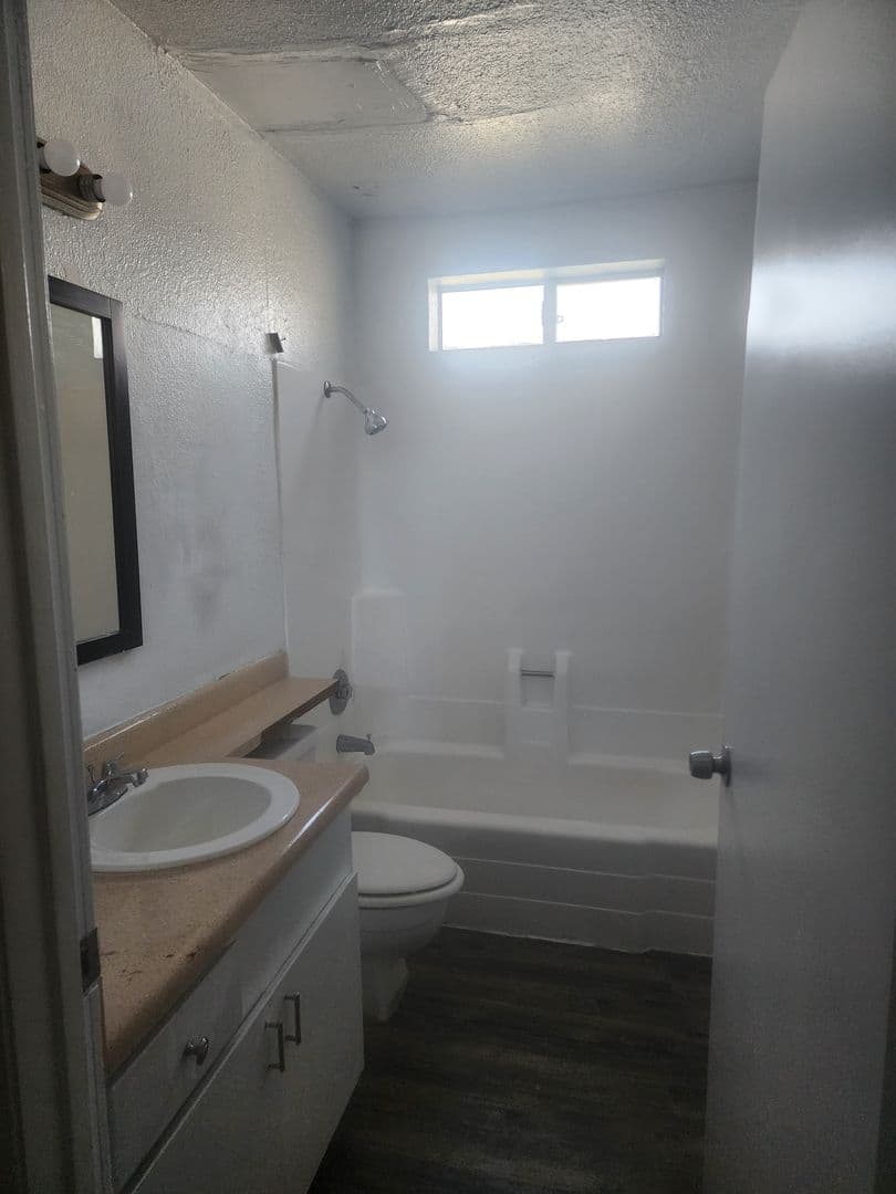 Stockton Apartment: 7945 N El Dorado Street