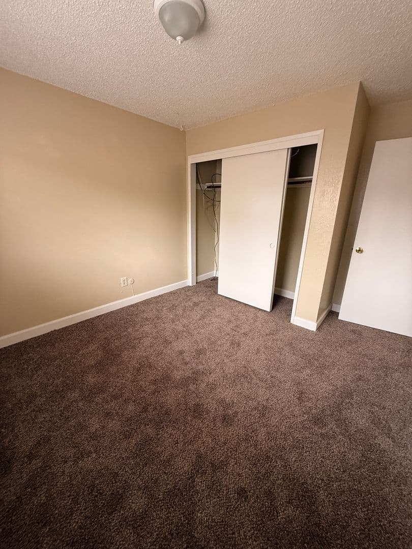 Modesto House: 1001 Whitemarsh Way