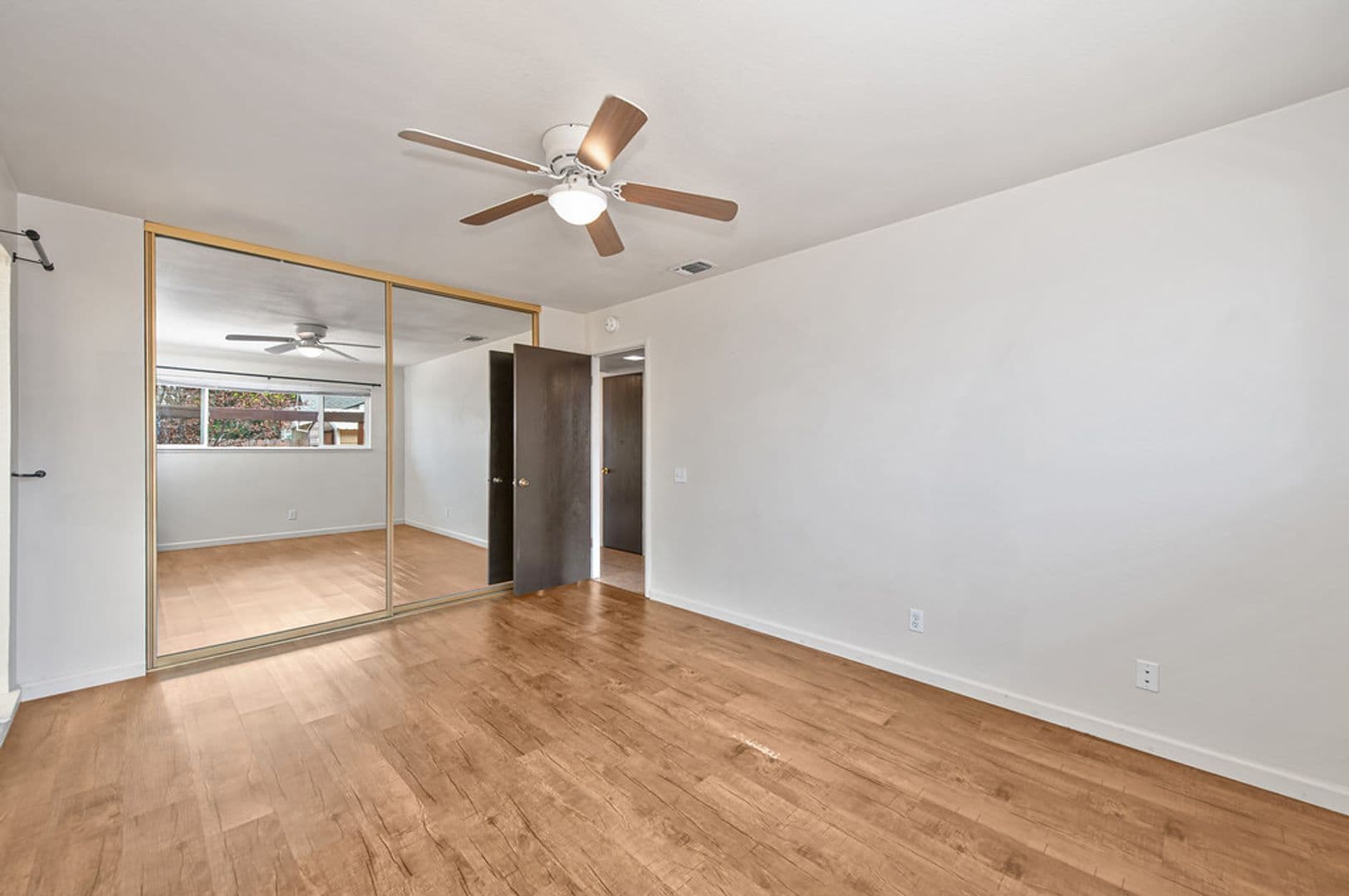 Orangevale Apartment: 9685-9687 Lake Natoma Drive