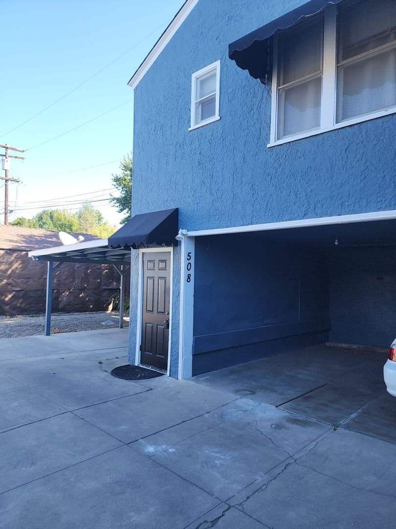 Modesto Apartment: 508 Lottie Ave