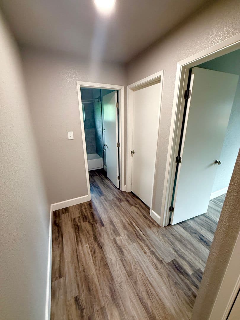 Sacramento Apartment: Venuto Way Duplexes