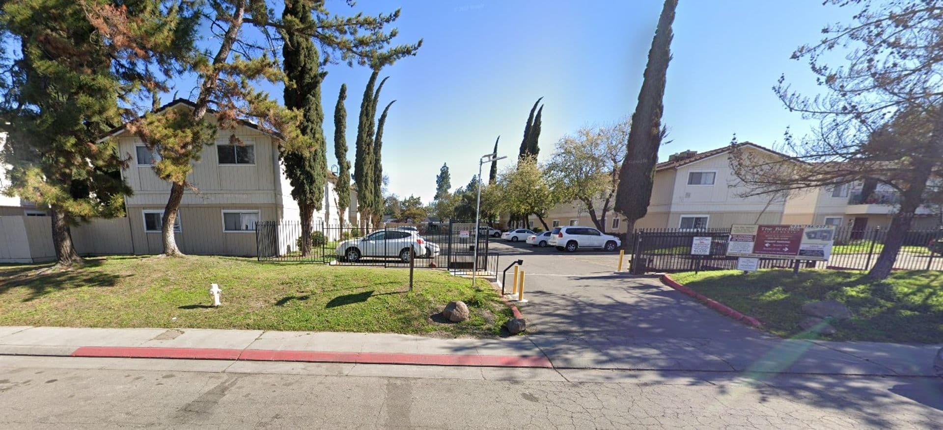 Stockton Apartment: 7945 N El Dorado Street