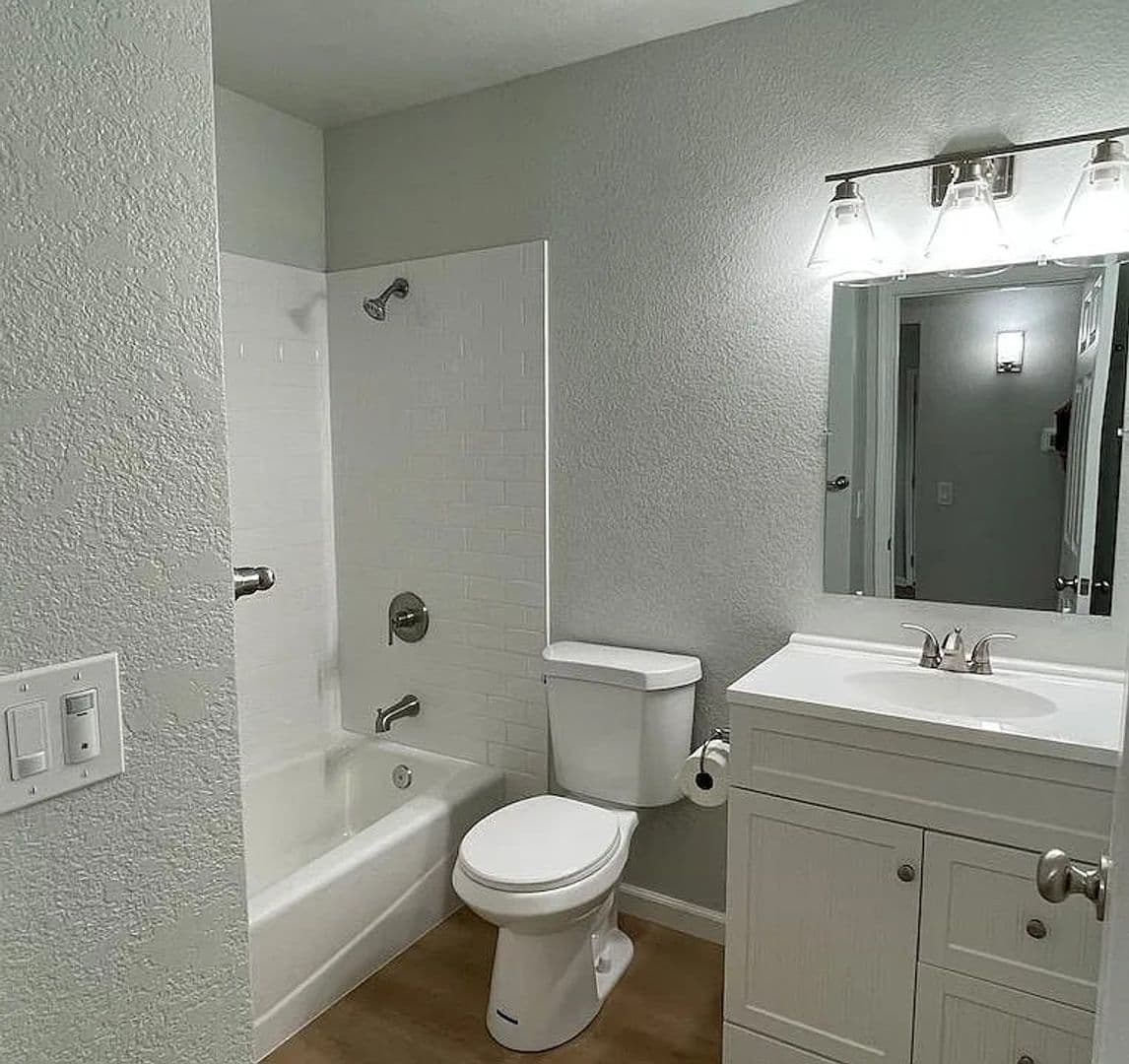 Sacramento Apartment: 4835 Orange Grove Avenue
