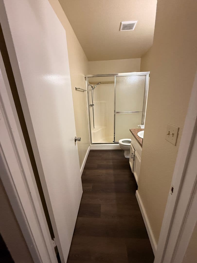 Modesto House: 1001 Whitemarsh Way