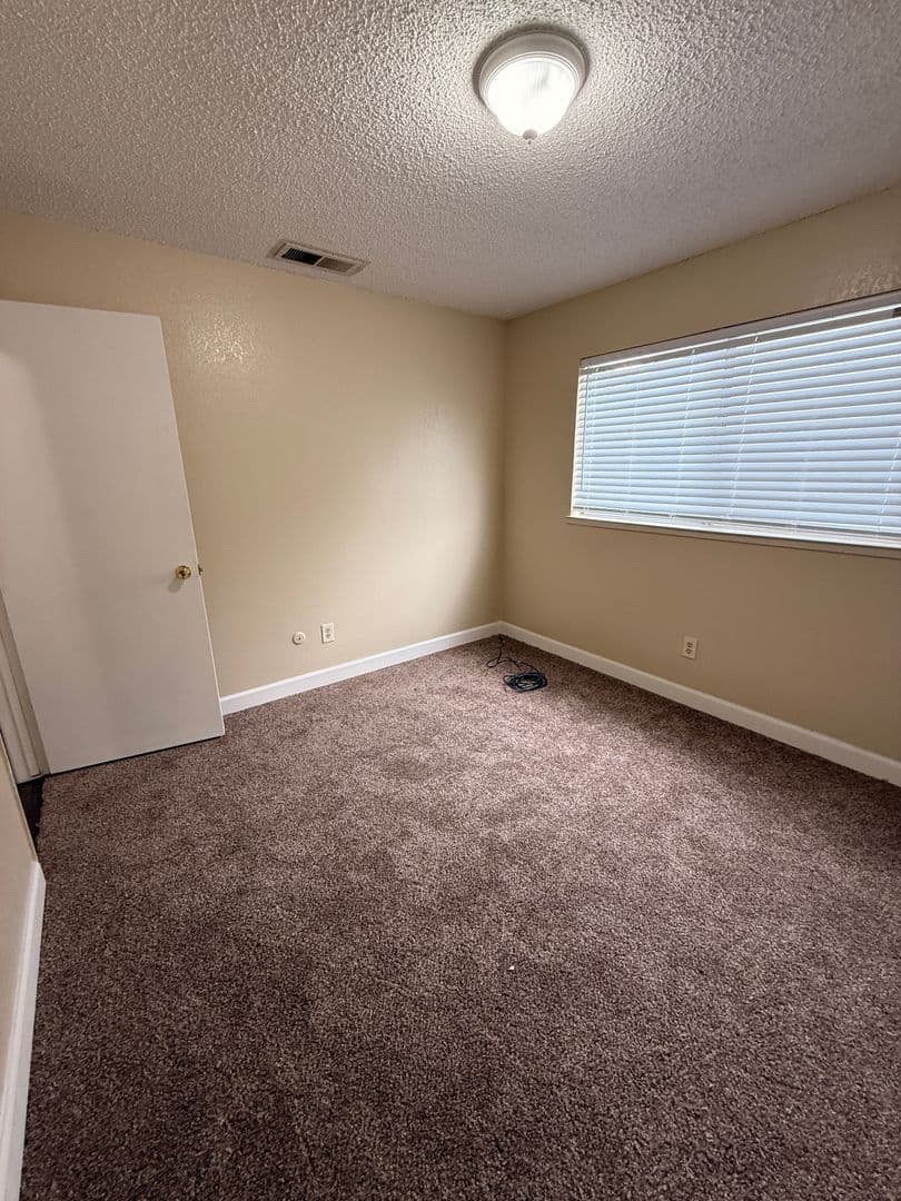Modesto House: 1001 Whitemarsh Way