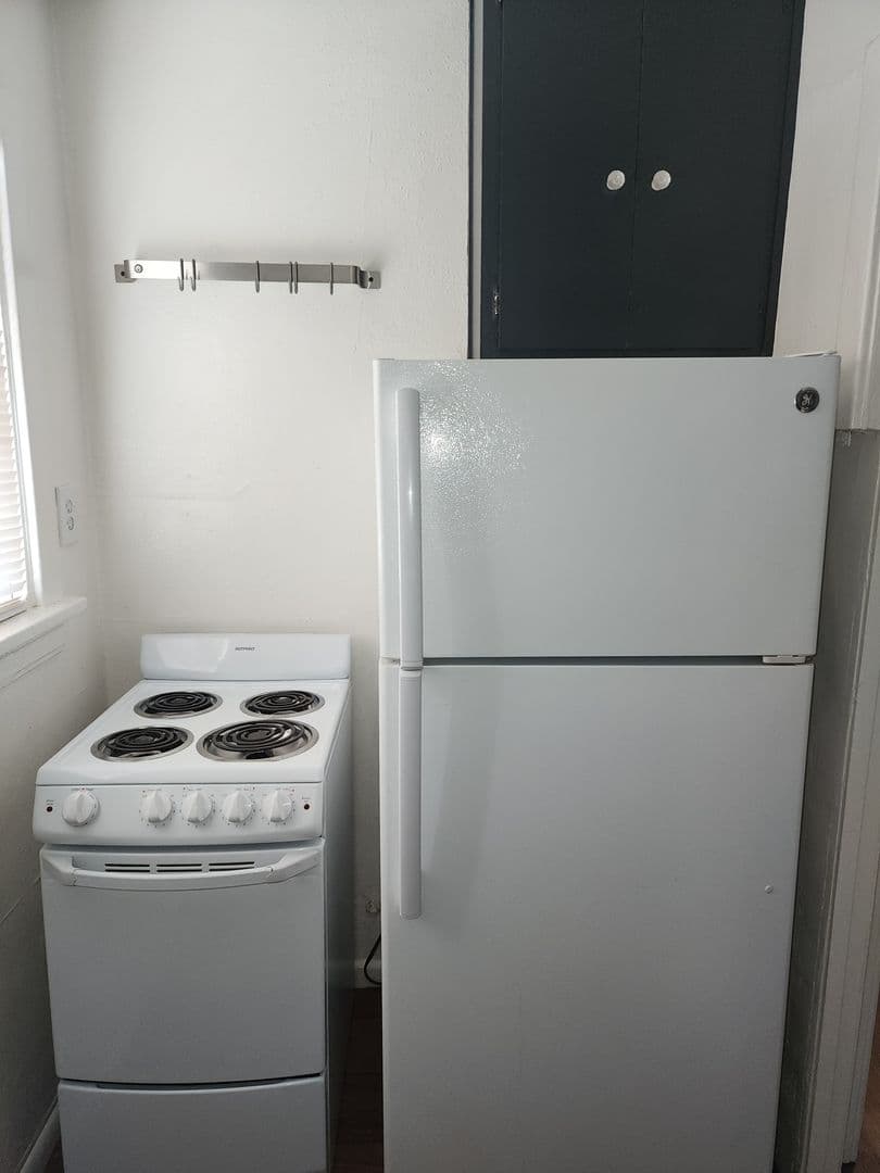 Modesto Apartment: 508 Lottie Ave