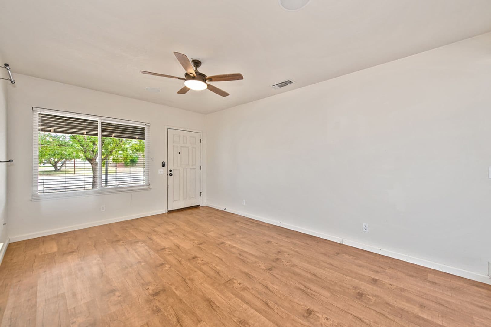 Orangevale Apartment: 9685-9687 Lake Natoma Drive