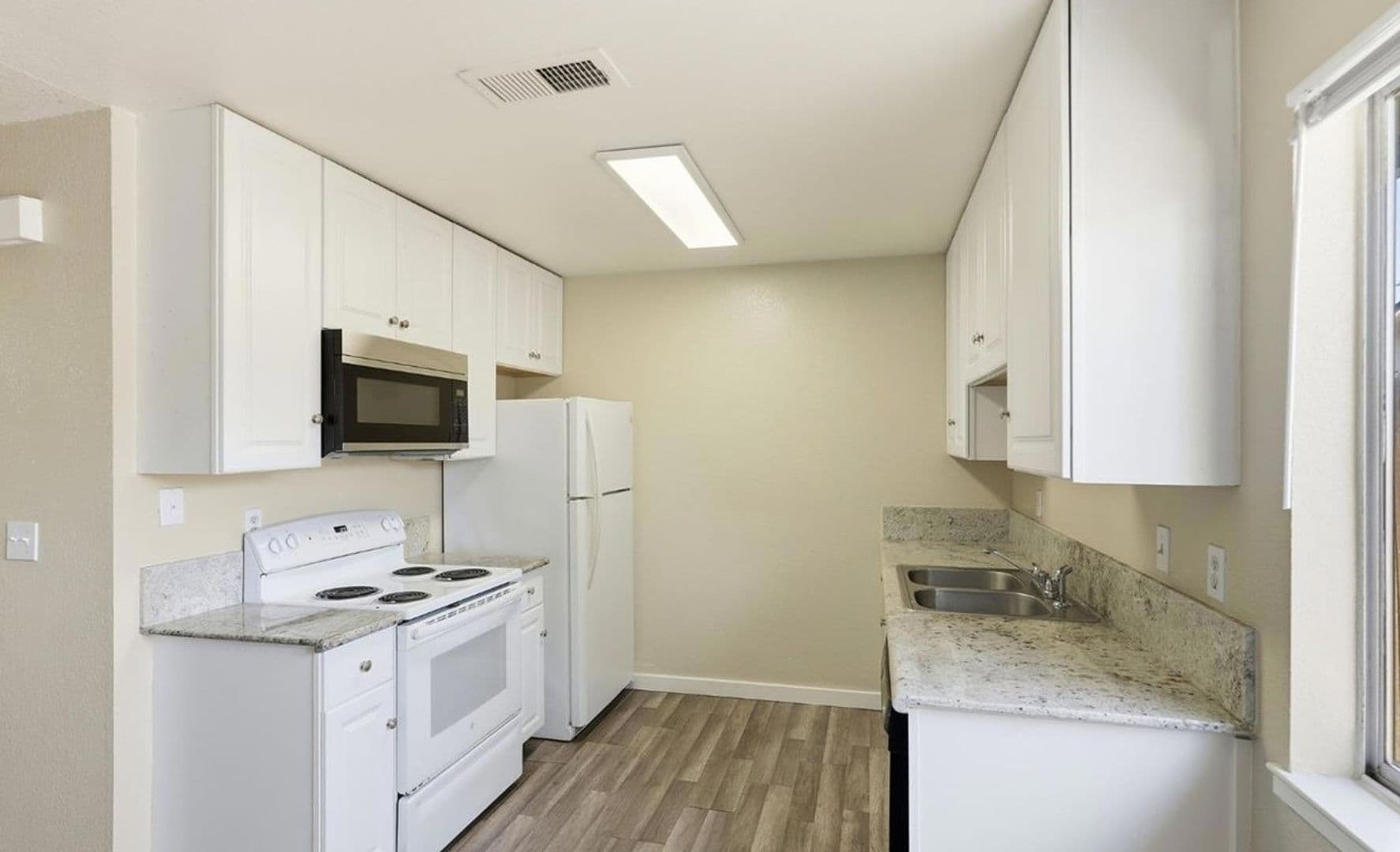 West Sacramento Multiplex: 1628 Citrus Street, Unit 2