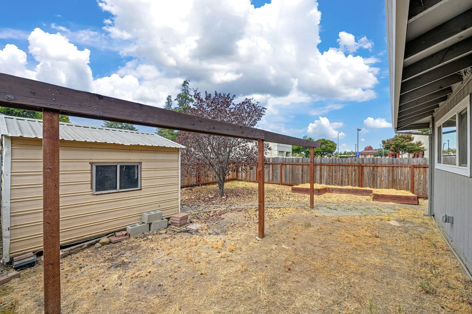 Orangevale Apartment: 9685-9687 Lake Natoma Drive