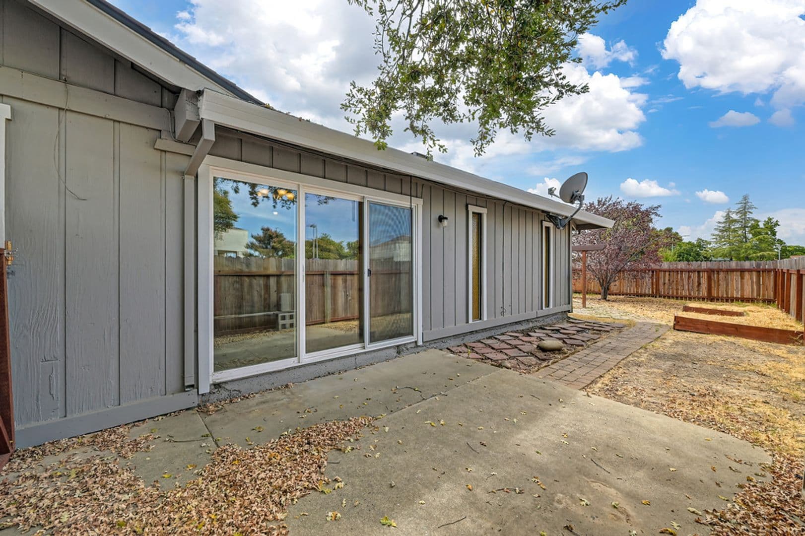 Orangevale Apartment: 9685-9687 Lake Natoma Drive