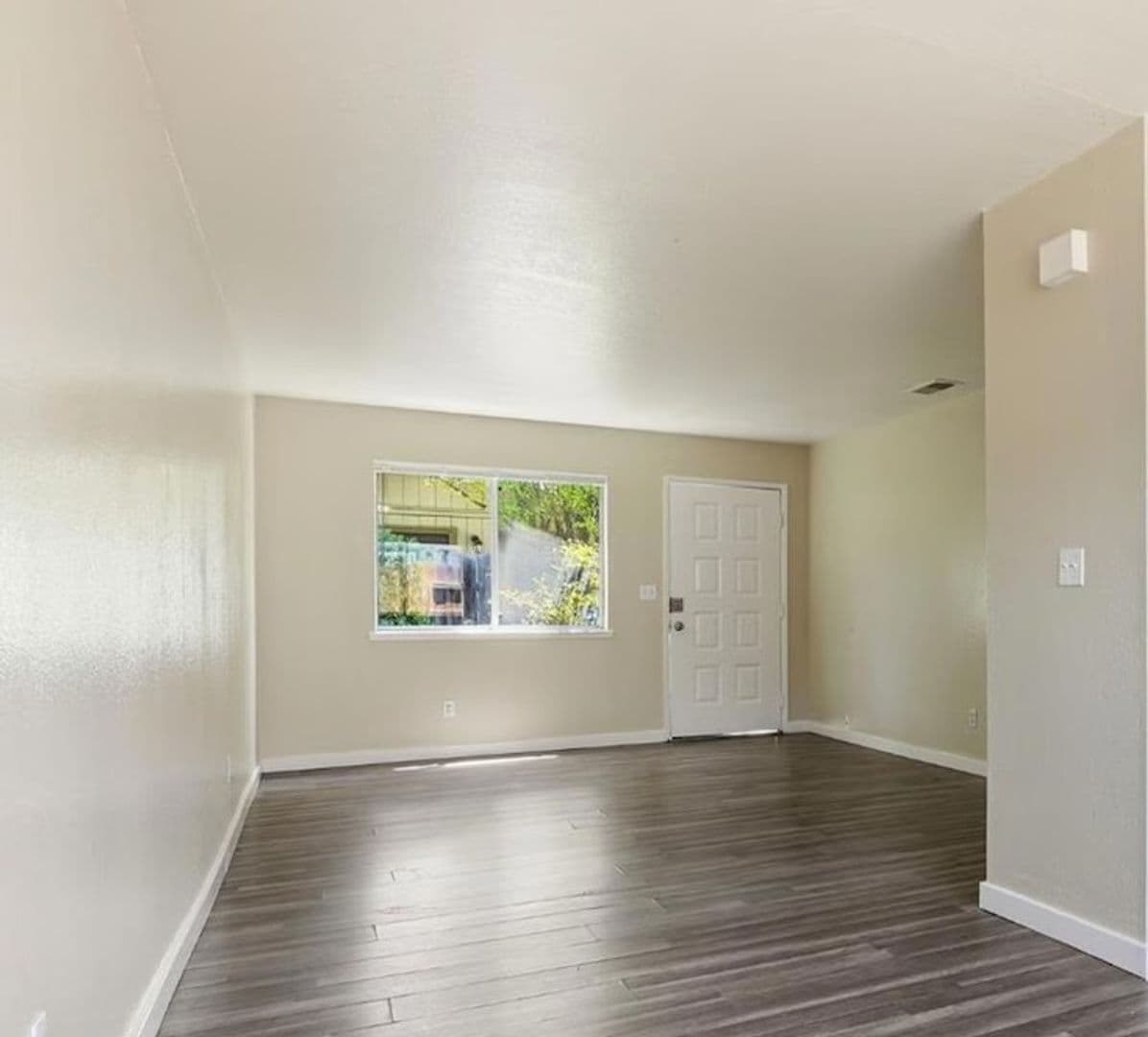 West Sacramento Multiplex: 1628 Citrus Street, Unit 2