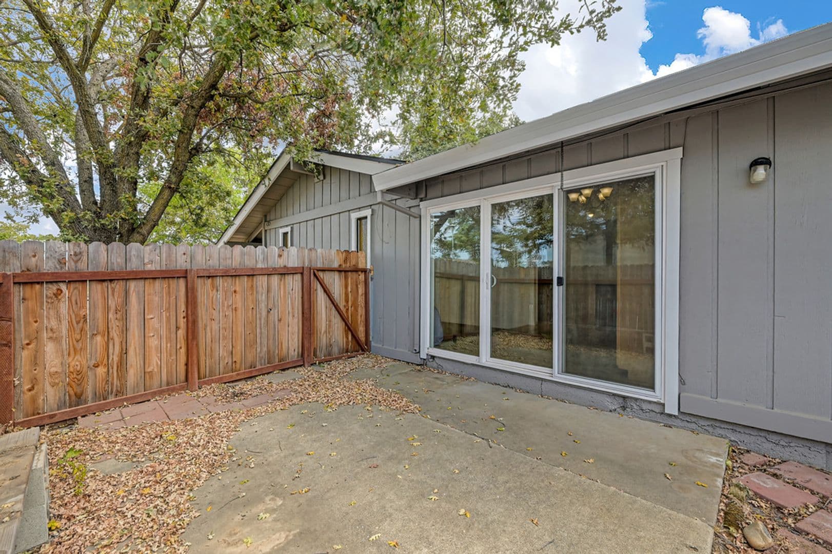 Orangevale Apartment: 9685-9687 Lake Natoma Drive