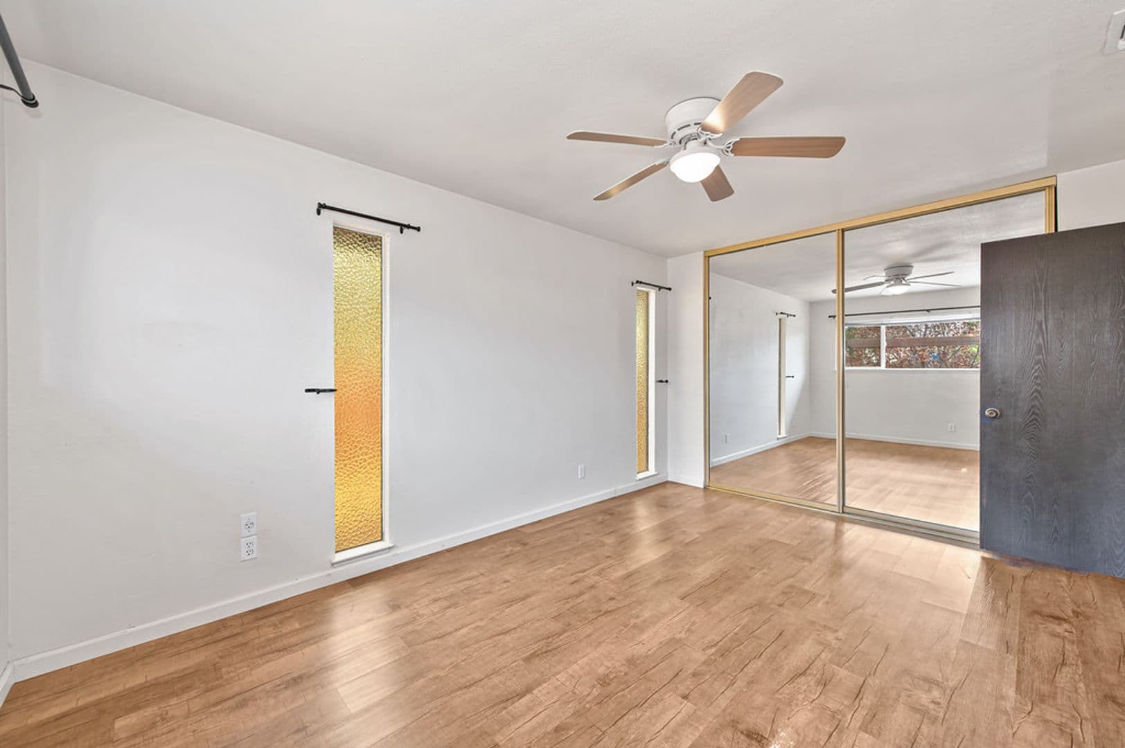 Orangevale Apartment: 9685-9687 Lake Natoma Drive