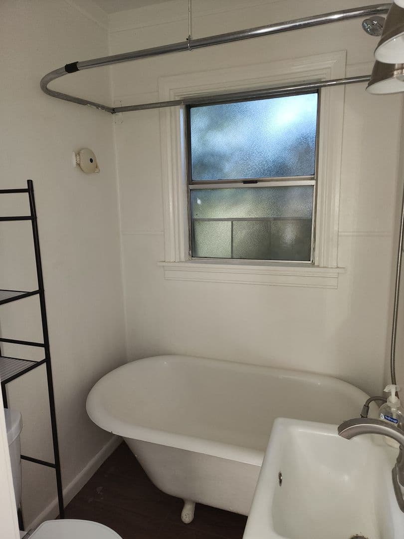 Modesto Apartment: 508 Lottie Ave