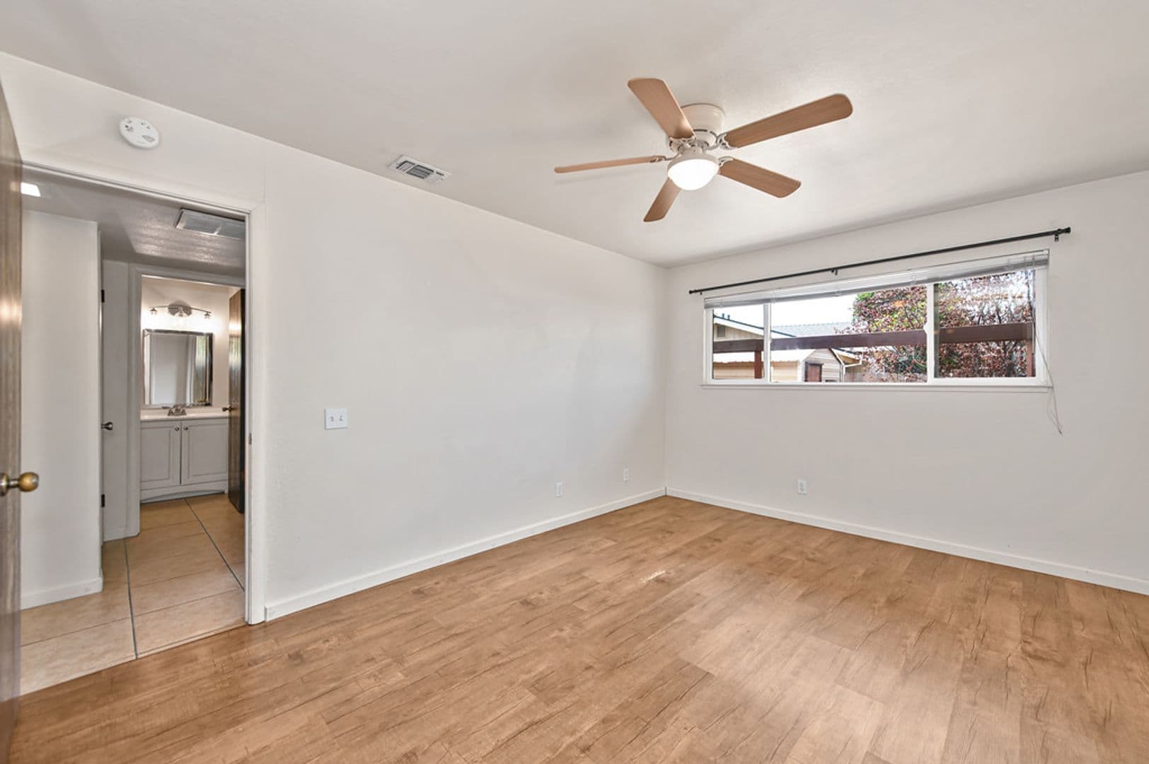 Orangevale Apartment: 9685-9687 Lake Natoma Drive