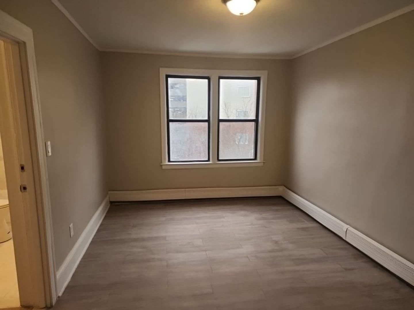 Hartford Apartment: 222-224 Maple Avenue