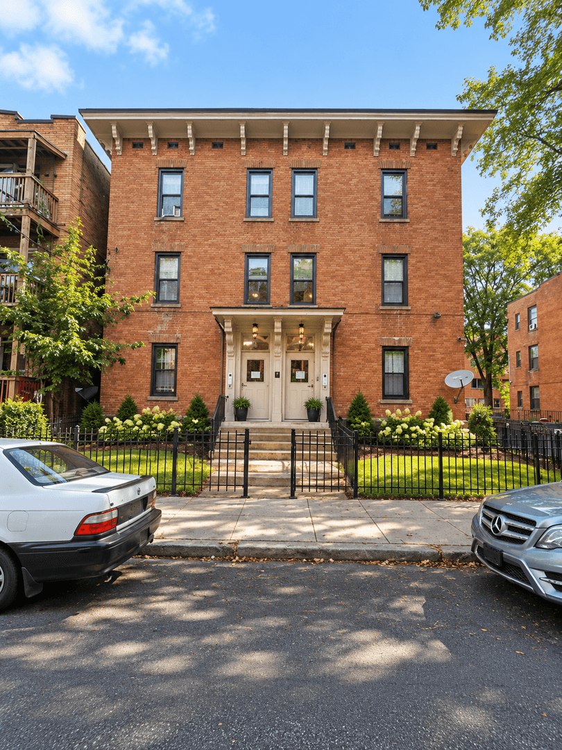 Hartford Apartment: 88-90 Ward St