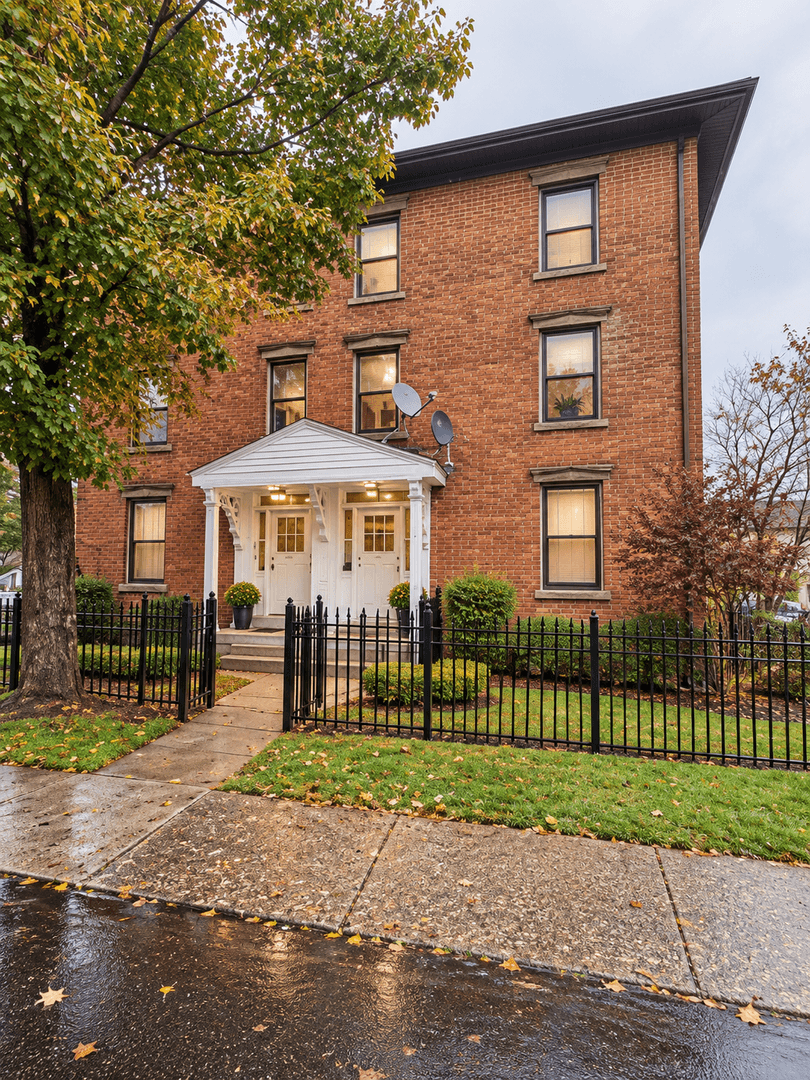 Hartford Apartment: 144-146 Affleck St