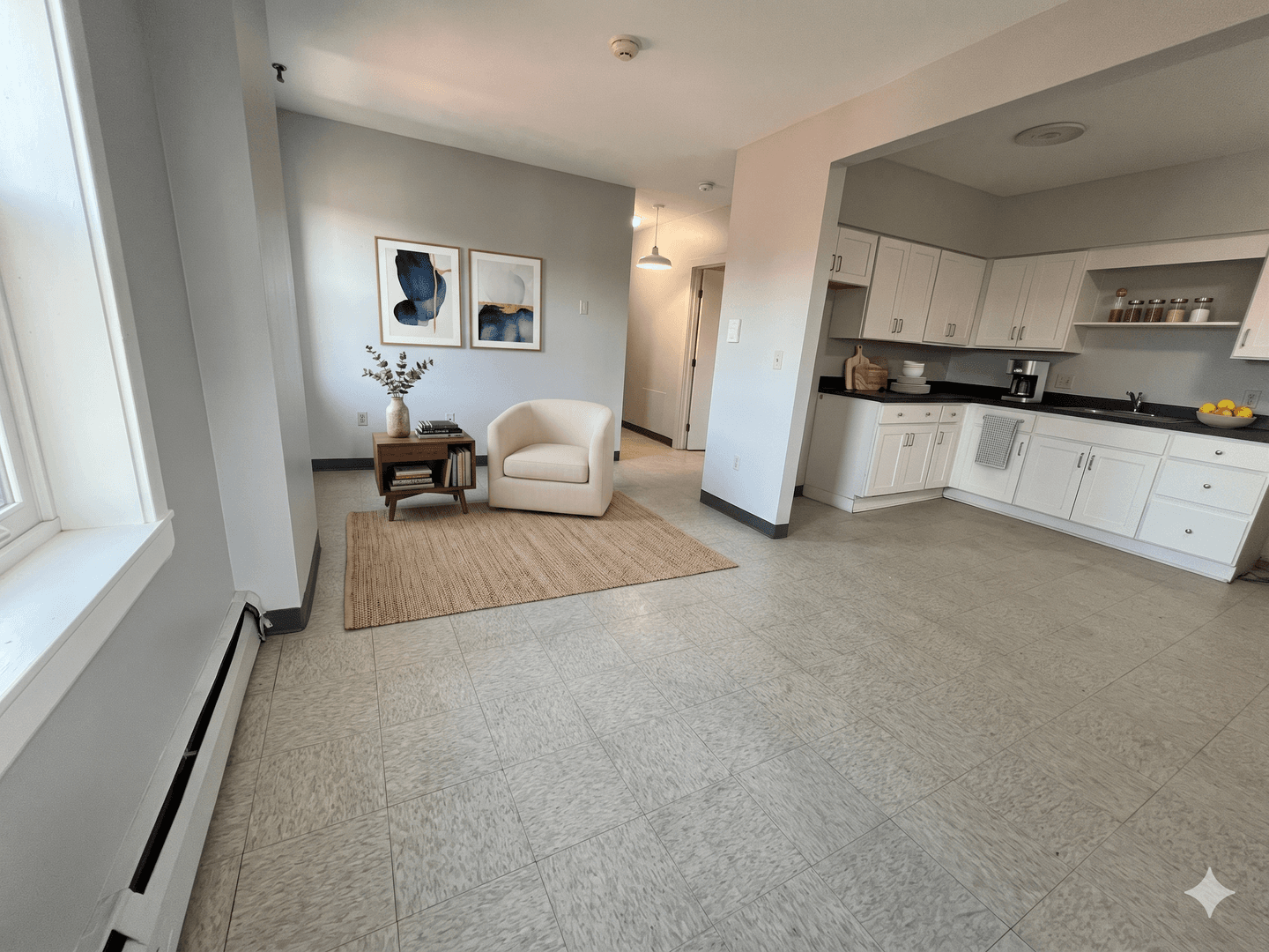 Hartford Apartment: 195 Affleck St