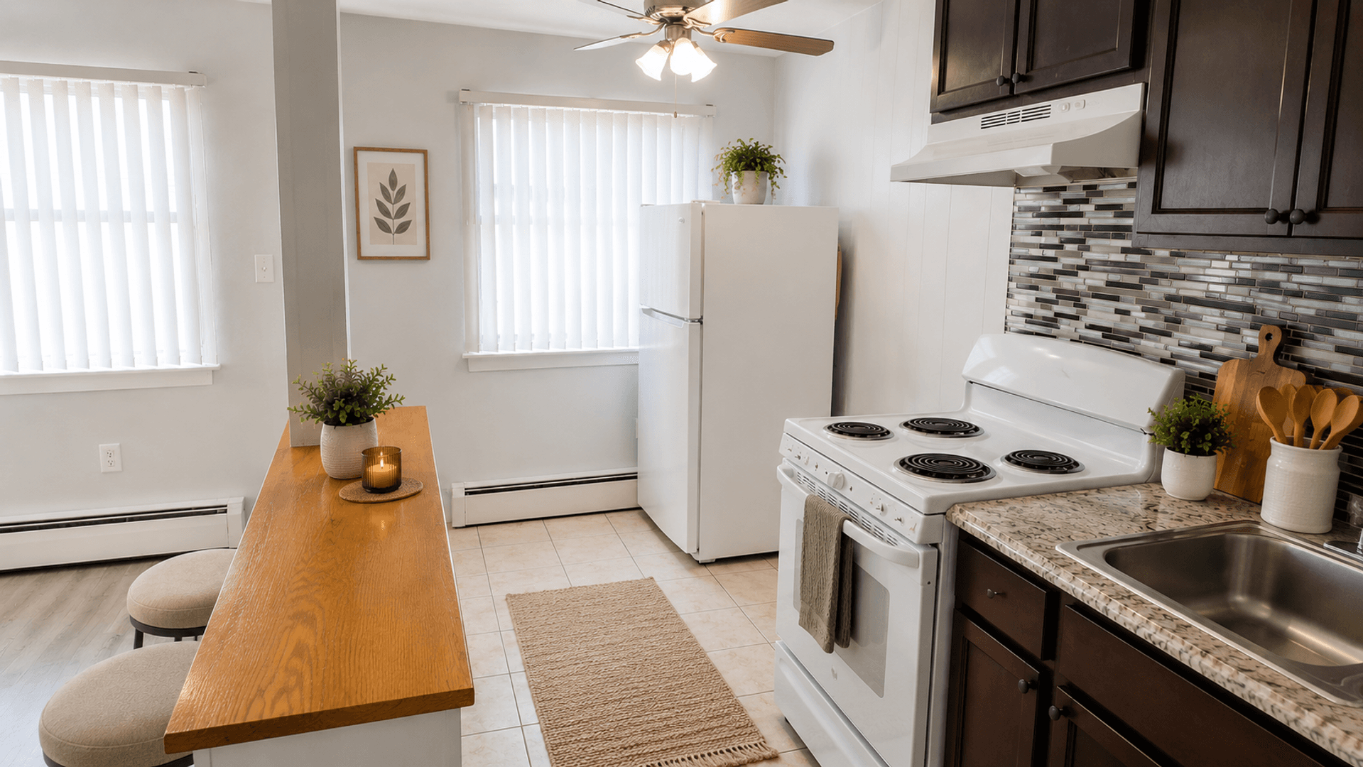 Hartford Apartment: 154 South Whitney St