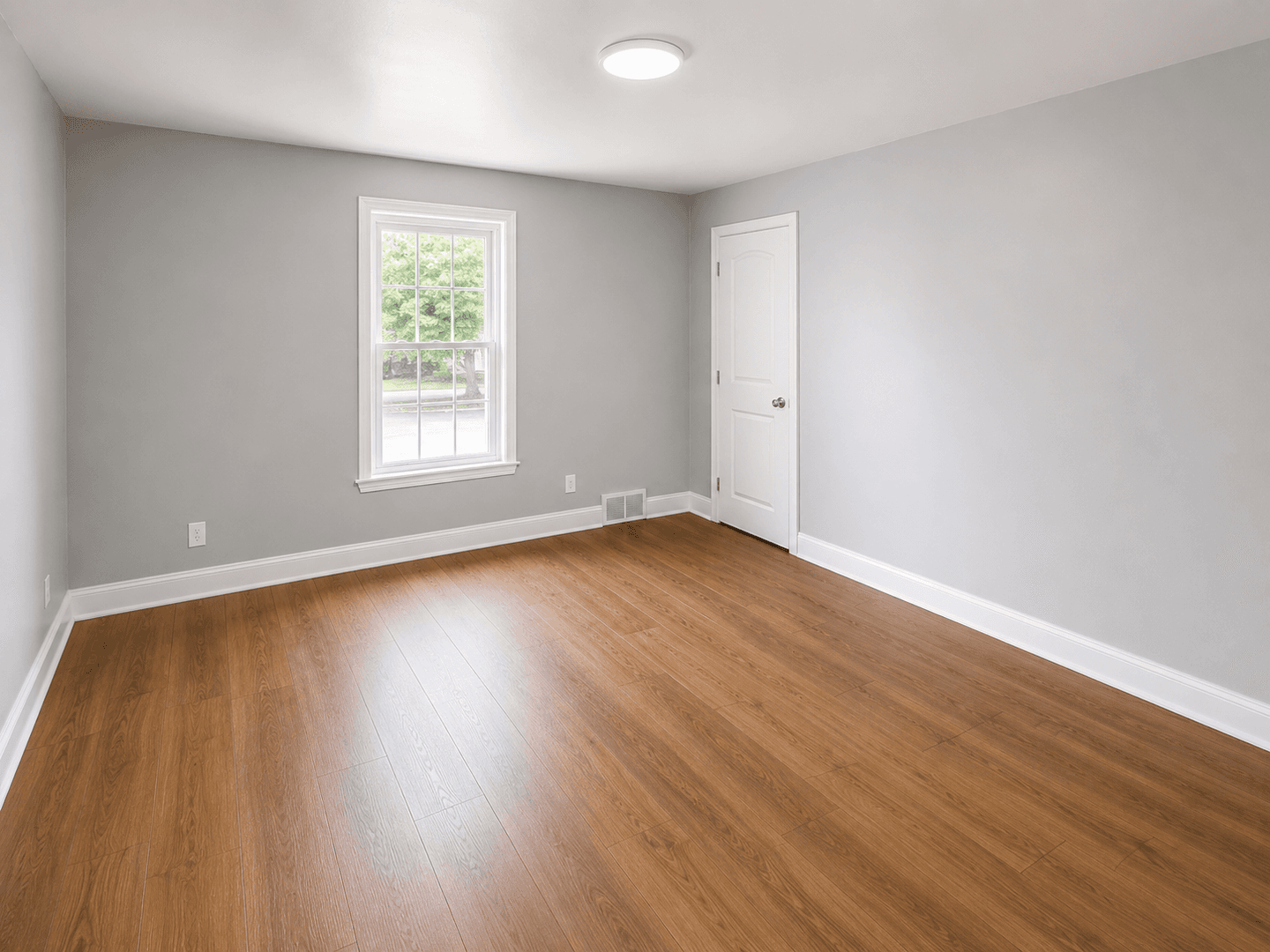 Columbus Apartment: 1505-1515 Franklin Park S