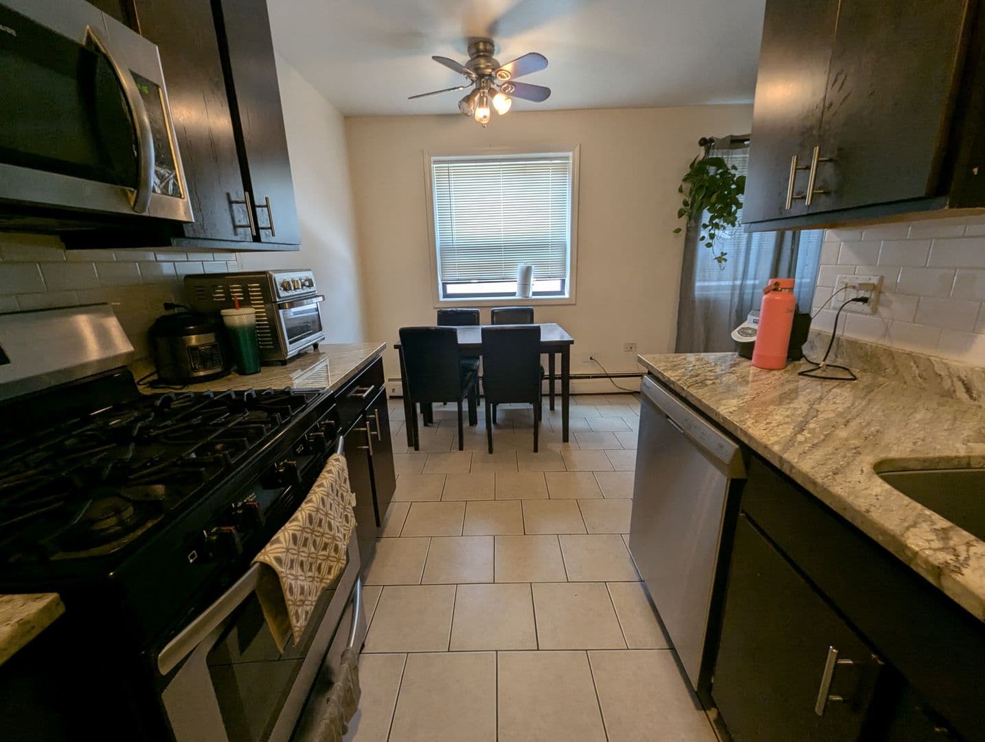 Chicago Apartment: 1111 W. Hollywood Ave.