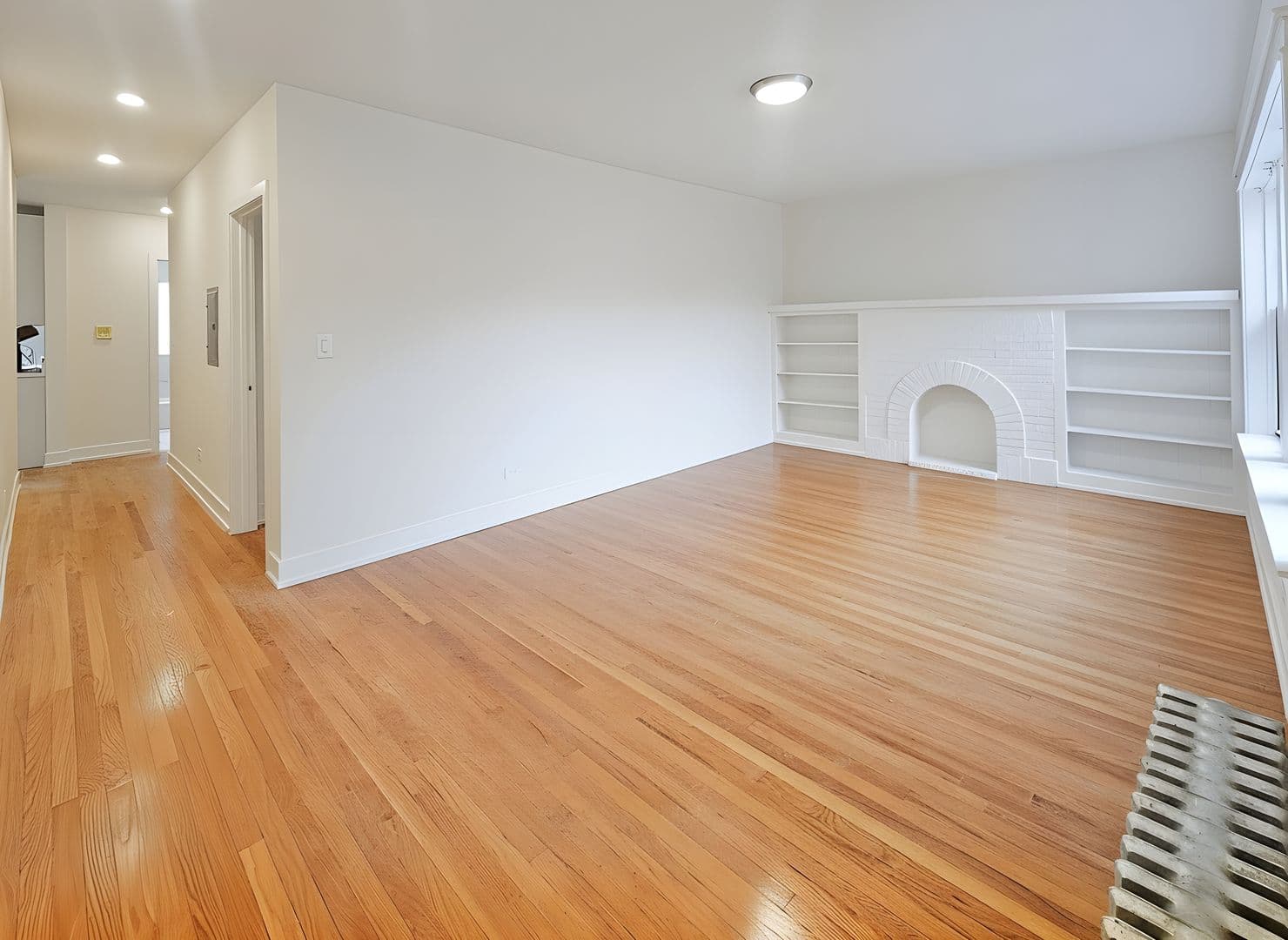Chicago Apartment: 4505 N. Kimball