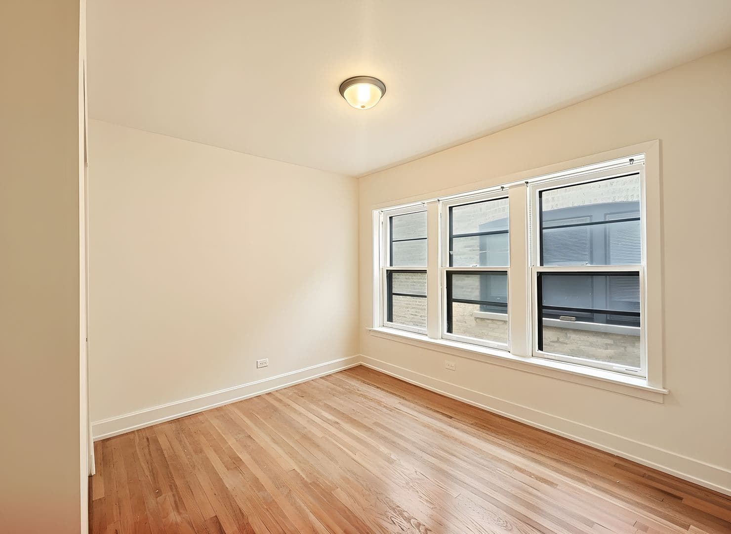 Chicago Apartment: 4505 N. Kimball