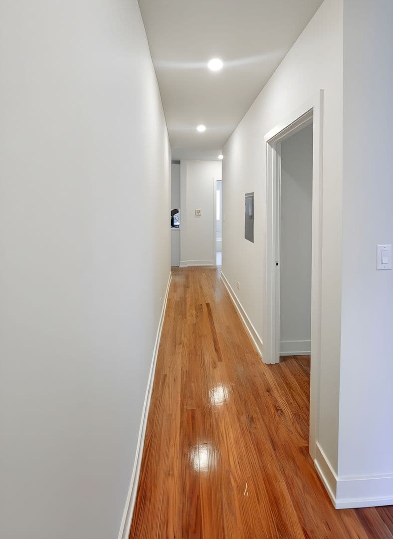 Chicago Apartment: 4505 N. Kimball