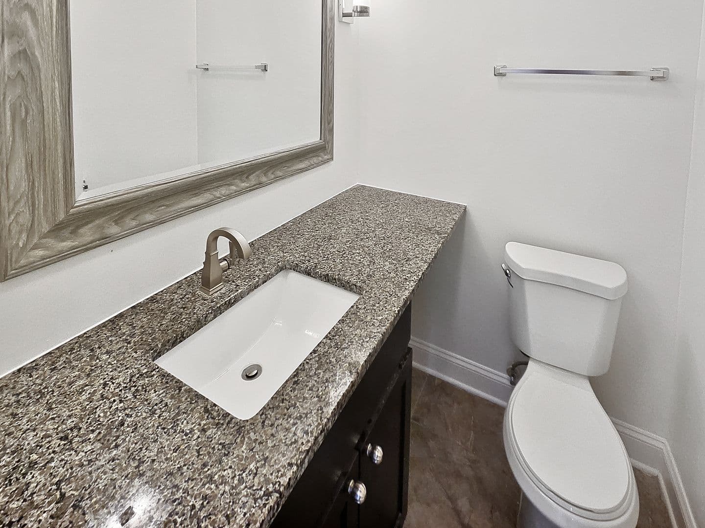 Evanston Apartment: 1100 Church St.