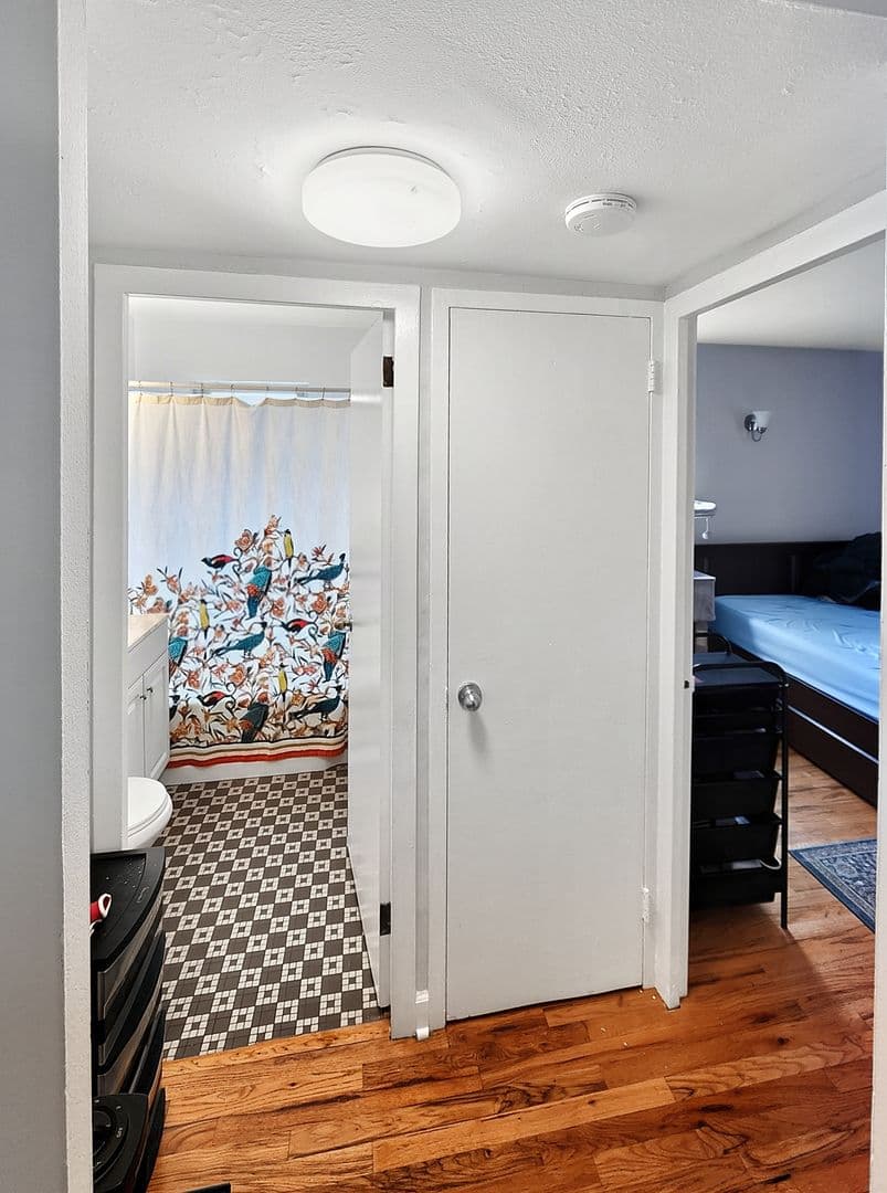 Chicago Apartment: 2104-24 W. Foster Ave